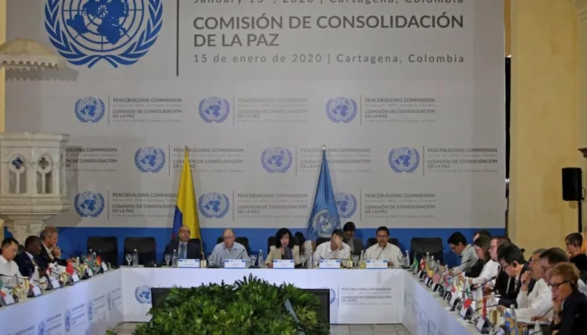 Imagen de la reunión de la Comisión de Paz.