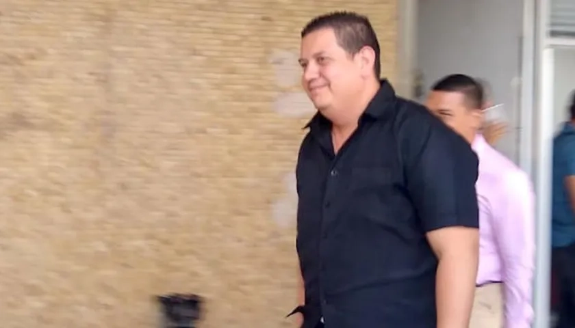 Manuel Isaac Junior Ruiz, fiscal dejado en libertad tras arresto de 48 horas.