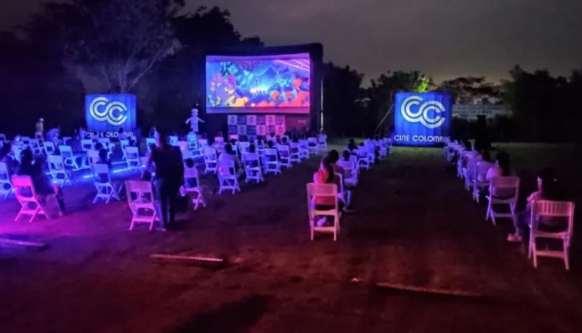 Proyecto 'Ruta 90' promovido por Cine Colombia tras el cierre de las salas.