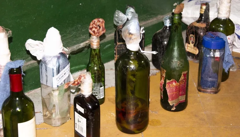 El día de la captura, Teranee Millet tenía en su poder cuatro paquetes de botellas de vidrio con papel de seda insertado, una lata de líquido para encendedores y una lata de gasolina.