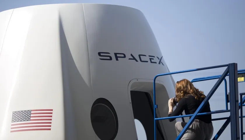 Cápsula espacial de la empresa SpaceX.