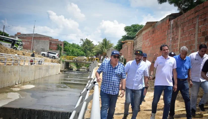 Gerente de la Agencia Distrital de Infraestructura, Alberto Salah junto al Alcalde de Barranquilla, Jaime Pumarejo.
