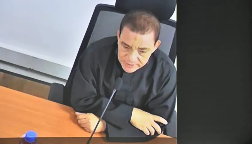 Juez Segundo Especializado de Barranquilla, Hugo Junior Carbonó Ariza.