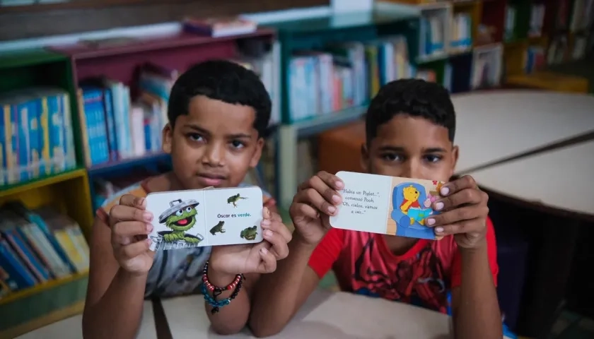 Niños visitantes de la Biblioteca Departamental Meira Delmar