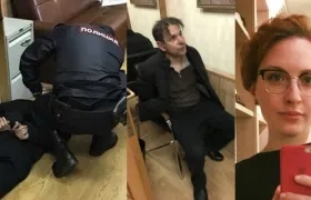 La periodista rusa Tatiana Felgenhauer fue ataca por este hombre (foto) que fue capturado. Ella está fuera de peligro.