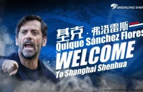 Así le dieron la bienvenida a Quique Sánchez Flórez, en China. 