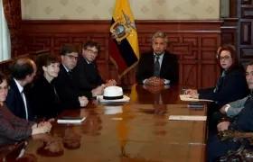 El presidente Lenín Moreno reunido con los embajadores.