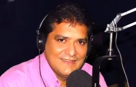 Víctor González, Director de Radio Cultural Uniautónoma 94.1.