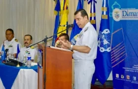 El Director General Marítimo, Vicealmirante Mario Germán Rodríguez