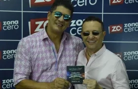 El cantante Eddy Herrera y el músico Chelito De Castro.