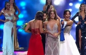 La nueva Miss Colombia cuando era coronada.