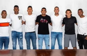 Los jugadores Armando Vargas, Stiwar Mena, Ramiro Sánchez, Luis Narváez, Brayner García, Diego Chica y James Castro.