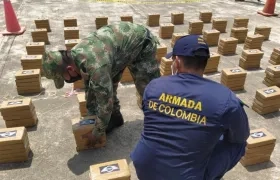 Cocaína incautada por la Armada Nacional.
