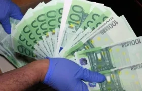 Billetes de euros falsos.