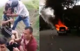Los policías fueron torturados y el vehículo donde se movilizaban fue incendiado. 