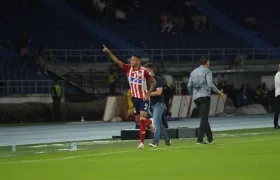 César Haydar celebra un gol. 