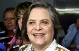 La senadora Clara López.