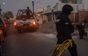 Policías acordonan la zona de Sierra de Agua, municipio de Perote, Estado de Veracruz, en donde se registró la masacre