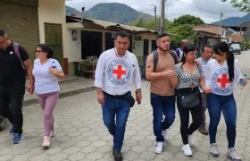 Los dos soldados fueron entregados a una comisión de la Cruz Roja Internacional
