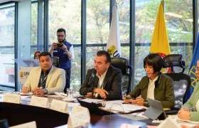 Olmedo López, director de la UNGRD, y la ministra de Medio Ambiente, Susana Muhamad