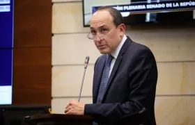Vladimir Fernández, nuevo magistrado de la Corte Constitucional