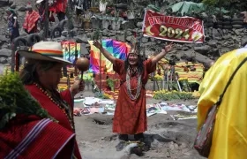 Chamanes peruanos durante el ritual.