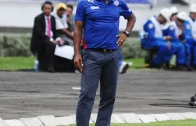Alexis García como técnico del Junior, en el primer semestre de 2013. 