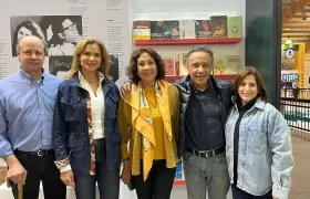 Francisco Lloreda, María Teresa Egurrola, Lola De La Cruz, Alonso Sánchez Baute y María Margarita Carbonell de Meisel.