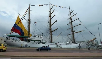 El buque escuela Gloria, de la Armada Nacional de Colombia.