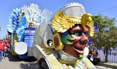 Carroza de la reina del Carnaval 2017.