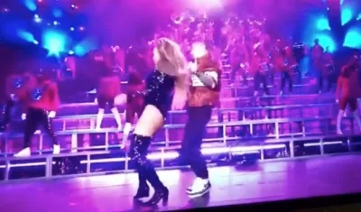 Beyoncé bailando con J Balvin.