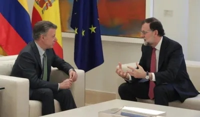 El Presidente Santos junto a su homólogo Mariano Rajoy. 