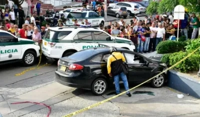 Los tres hombres fueron asesinados dentro de este vehículo en la calle 93 con carrera 45 en mayo del 2017.