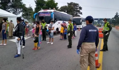 Venezolanos regresando a su país.