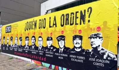 Mural con las caras de militares implicados en falsos positivos.