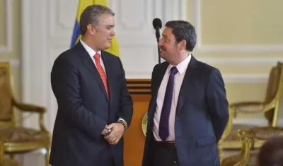 Presidente Iván Duque y Francisco Santos.