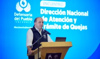 Carlos Camargo Assís, Defensor del Pueblo. 