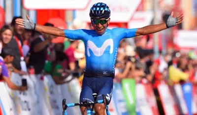 Nairo Quintana celebrando uno de sus tantos triunfos en el Movistar.