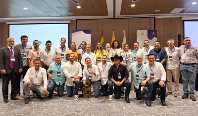 Gobernadores recién electos participantes en la reunión de la Esap en Cartagena.