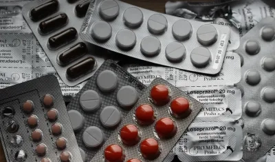 En el país se advierte de desabastecimiento y escasez de medicamentos