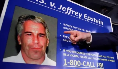Vista de la ficha criminal del financiero estadounidense Jeffrey Epstein. 